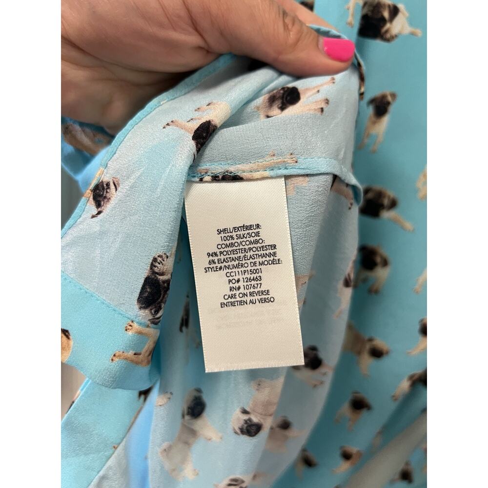 NWOT Alice + Olivia “Willa” pug party Silk button down shirt Medium - Picture 4 of 5